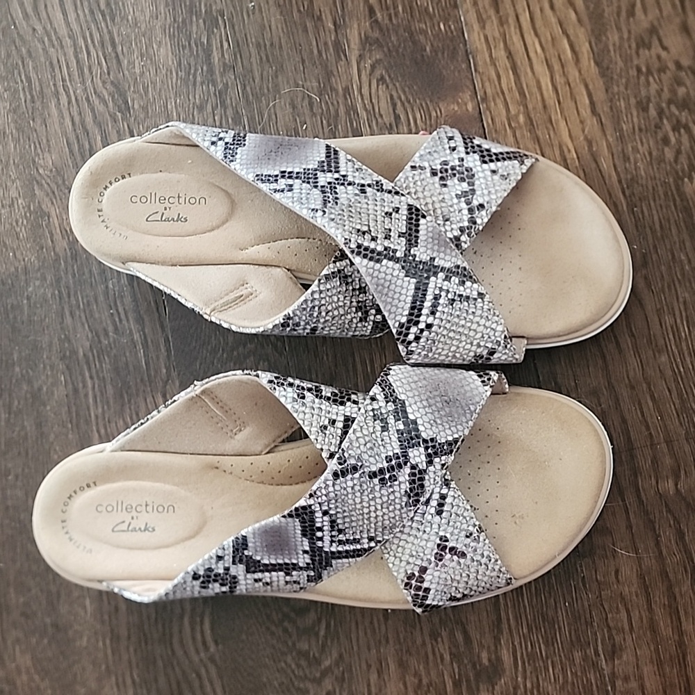 CLARKS Jillian Gem Criss Cross